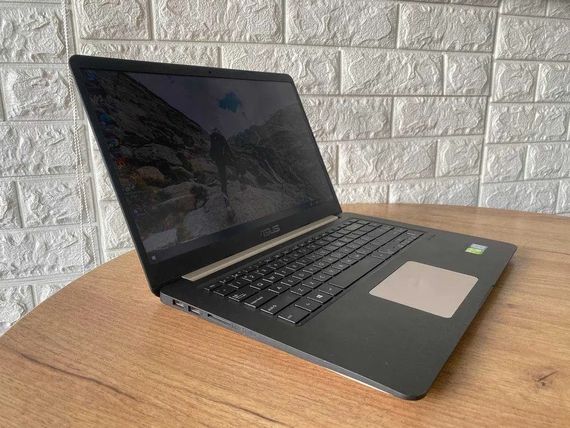 Ноутбук Asus VivoBook S15 15.6" FHD IPS i7 8550U 8Gb/SSD240 | Зображення 2