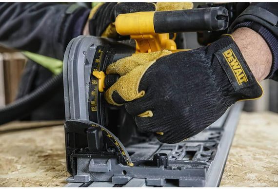 Пила дисковая погружная аккумуляторная 165*20мм DeWALT DCS520NT | Зображення 2