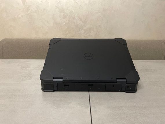 Захищений ноутбук Dell Latitude 5424 Rugged / 14" (1920x1080) IPS / Intel Core i5-8350U (4 (8) ядра по 1.7 - 3.6 GHz) / 32 GB DDR4 / 256 GB SSD M.2 / AMD Radeon RX 540, 4 GB GDDR5, 128-bit / WebCam / Два АКБ б/в + Подарунок Дротова миша / USB | Зображення 6