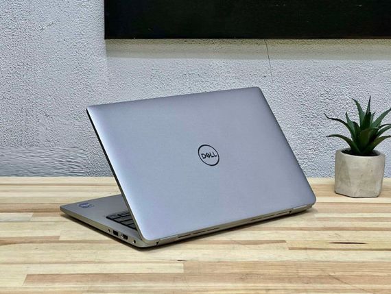 Ультрабук Dell Latitude 5440 / 14" (1920x1200) IPS / Intel Core i5-1245U (10 (12) ядер по 3.3 - 4.4 GHz) / 16 GB DDR4 / 256 GB SSD M.2 / Intel Iris Xe Graphics / WebCam / Win 11 Pro б/в | Зображення 5