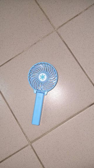 ОЧЕНКА! Вентилятор ручной mini FAN. Портативний мінівентилятор з USB (Немає паковання 3030) | Зображення 1