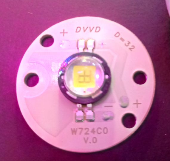 Сверхяркий светодиод Seoul Semiconductor P7 (W724CO) 10Вт с подложкой диаметром 32мм