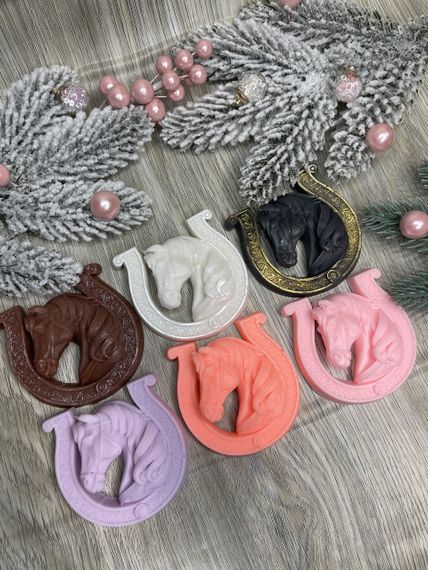 Мило ручної роботи «Підкова з конем» (40 г), новорічний сувенір | Зображення 5