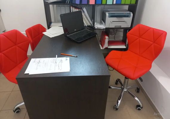 Стул с регулировкой высоты на золотой крестовине на стопках Torino GD-Modern Base Кожзам красный 1007 | Зображення 6