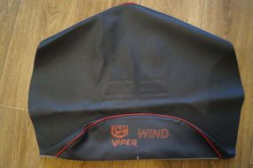 Чохол сидіння VIPER WIND (EURO, напис, відбиття з кантом) IGR