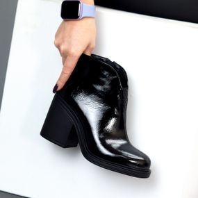 Черные лаковые глянцевые кожаные ботильоны — универсальная элегантность 37