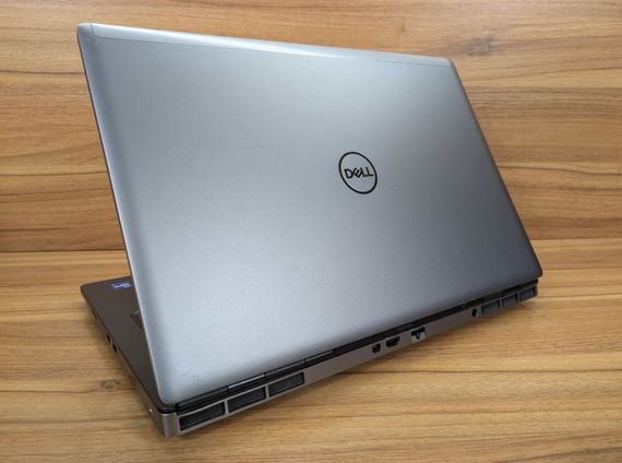 Мобільна робоча станція Dell Precision 7760 / 17.3" (3840x2160) IPS / Intel Core i7-11850H (8 (16) ядер по 2.5 - 4.8 GHz) / 128 GB DDR4 / 1000 GB SSD / nVidia RTX A5000, 16 GB GDDR6, 256-bit / WebCam / HDMI / Windows 11 б/в + Подарунок Миша / USB | Зображення 6