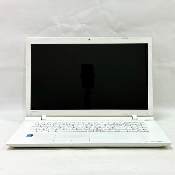 Ноутбук Toshiba Satellite C70 / 17.3" (1600x900) TN / Intel Core i3-5005U (2 (4) ядра по 2.0 GHz) / 8 GB DDR3 / 256 GB SSD / Intel HD Graphics 5500 / WebCam / DVD-ROM / Windows 10 Pro б/у | Зображення 3