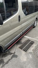 Боковые пороги Maya Red-Black (2 шт., алюминий) Короткая база для Renault Trafic 2015-2024 гг