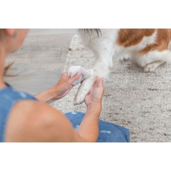 Серветки Trixie для очищення універсальні з алое пластикова банка 30 шт/уп | Зображення 2