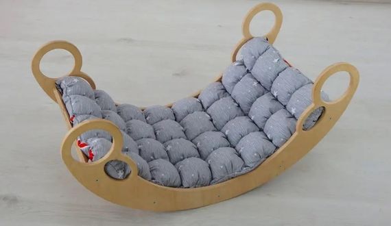 Дитяча гойдалка балансир для дівчинки Masterwood з матрацом 49х45х99 см