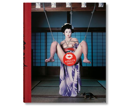 Книги з фотографії Нобуєсі Аракі Araki. Bondage Фотоальбоми відомих фотографів, книги для фотографів