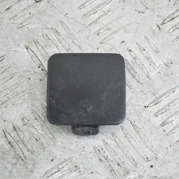 Заглушка гака переднього бампера BMW E60 E61 2003-2010 Заглушка фаркопа переднього БМВ е60 51117033700 7033700