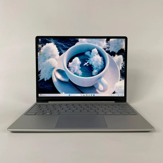 Нетбук Б-класс Microsoft Surface Laptop GO 2 / 12.4" (1536x1024) IPS Touch / Intel Core i5-1135G7 (4 (8) ядра по 2.4 - 4.2 GHz) / 8 GB DDR4 / 128 GB SSD / Intel Iris Xe Graphics / WebCam / Type-C б/у + Подарок Беспроводная мышь / USB | Зображення 1