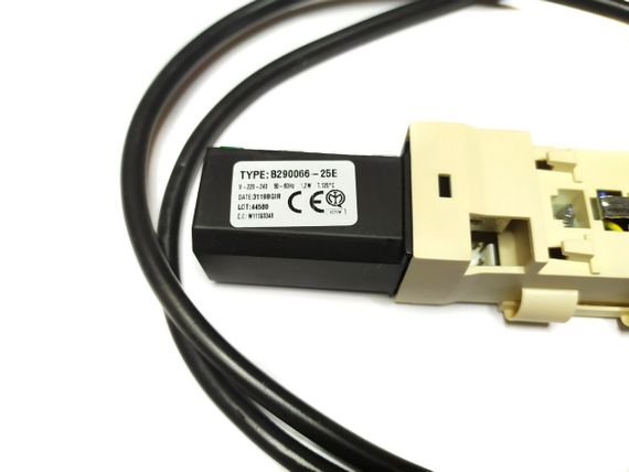 Генератор искры для плиты Indesit C00297029 | Зображення 1