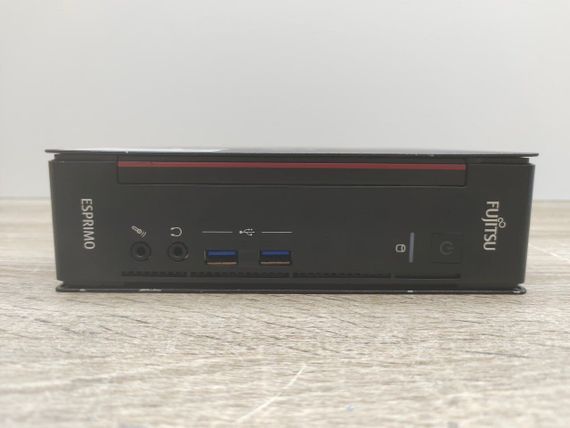 Неттоп Fujitsu Esprimo Q556 USFF / Intel Core i3-6100T (2 (4) ядра по 3.2 GHz) / 8 GB DDR4 / 240 GB SSD / Intel HD Graphics 530 б/у | Зображення 1