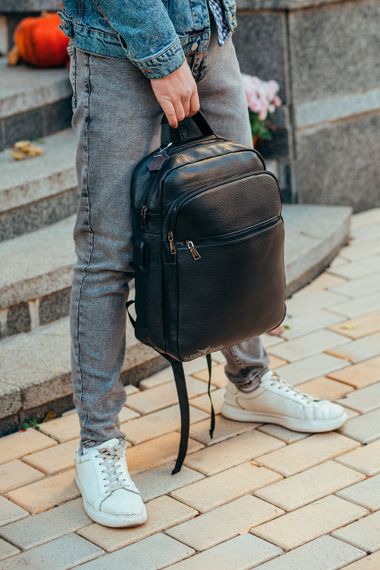 Чоловічий шкіряний рюкзак для поїздок і прогулянок чорний Tiding Bag B72-57357 | Зображення 3