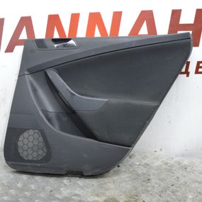 Карта дверей задня права Volkswagen Passat B6 2005-2010 Обшивка задніх правих дверей Фольксваген 3C9867212