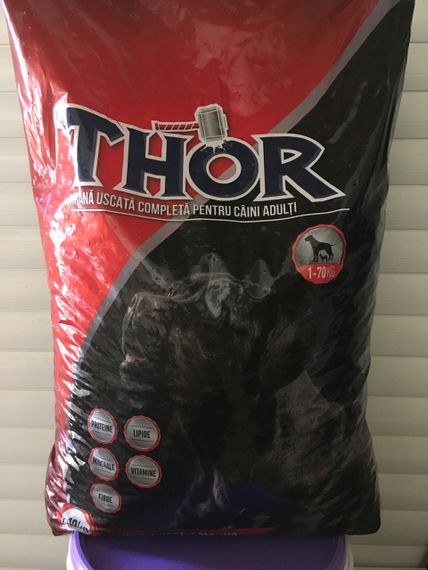 Сухий корм для собак Thor 10 кг — для дорослих, універсальний, з вітамінами