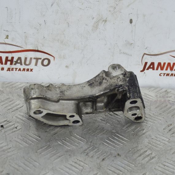 Кронштейн двигуна 1.4 HDI Peugeot 206 207 307 Кріплення опора лапа мотору Пежо 9643574880