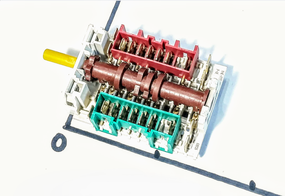 Переключатель шестипозиционный ПМ 033 "Dreefs"(Италия) | Зображення 1