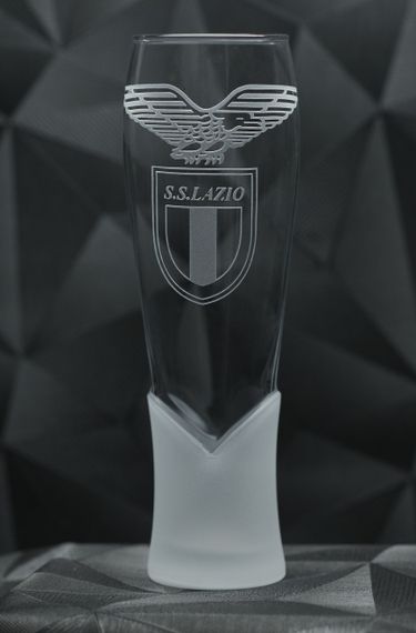 Подарочный бокал для пива сока воды 440 мл  с гравировкой лого футбольного клуба ФК Лацио