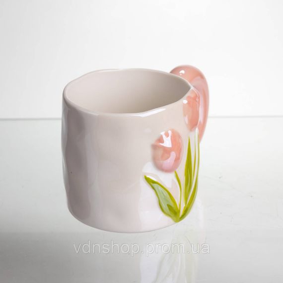 Новорічна порцелянова чашка для чаю та кави "Ніжний Тюльпан" з 3D-декором 400 мл, святкова кружка чашка на подарунок Рожевий | Зображення 1