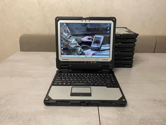 Защищенный нетбук-трансформер Panasonic Toughbook CF-33 / 12.5" (2160x1440) IPS Touch / Core i7-7600U (2 (4) ядра по 2.8 - 3.9 GHz) / 16GB DDR3 / 500GB SSD / HD Graphics 620 / WebCam / GPS / Два АКБ / Стилус б/у + Подарок Проводная мышь USB | Зображення 1