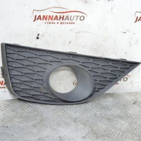 Решітка бампера ліва Seat Ibiza IV 2008-2015 Заглушка протитуманної фари ліва Сеат Ібіза 4 6J0853665A