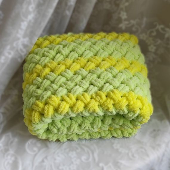 Плед плюшевий дитячий ручної роботи Alize Puffy 100х100 см, колір 41-2 (Зелений/жовтий) | Зображення 1