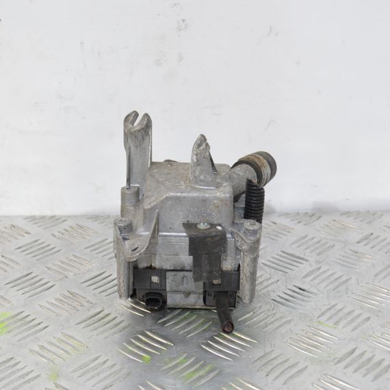 Підігрівач охолоджуючої рідини Mercedes W210 1995-2003 Обігрівач води Мерседес В210 A6111500804