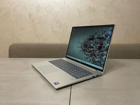 Ультрабук HP ProBook 460 G11 / 16" (1920x1200) IPS / Intel Core Ultra 5 125U (12 (14) ядер по 1.3 - 4.3 GHz) / 16 GB DDR5 / 1000 GB SSD M.2 / Intel Graphics / WebCam б/в + Подарунок Нова провідна мишка / USB | Зображення 5