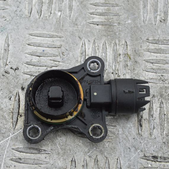 Датчик положення розпредвалу 1.4-1.6 VTI Peugeot 207 308 3008 2006-... Датчик вала Пежо V754167780 | Зображення 2