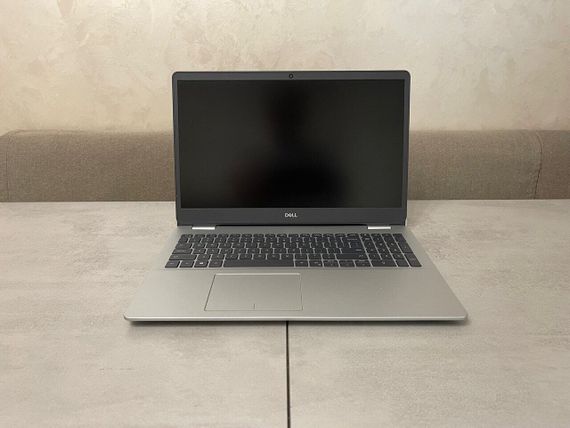 Ноутбук Dell Inspiron 5593 / 15.6" (1920x1080) IPS / Intel Core i7-1065G7 (4 (8) ядра по 1.3 - 3.9 GHz) / 16 GB DDR4 / 512 GB SSD M.2 + 500 GB HDD / Intel Iris Plus Graphics / WebCam б/в + Подарунок Дротова миша / USB | Зображення 2