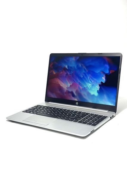 Ноутбук Б-класс HP 255 G8 / 15.6" (1920x1080) TN / AMD Ryzen 5 3500U (4 (8) ядра по 2.1 - 3.7 GHz) / 8 GB DDR4 / 256 GB SSD / AMD Radeon RX Vega 8 / WebCam / Win 11 б/у | Зображення 4