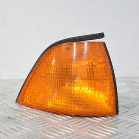 Покажчик повороту правий BMW E36 1990-2001 жовтий Поворотник правий БМВ е36 1384032