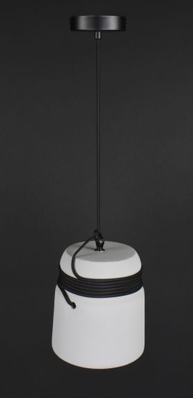 Люстра підвісна на 1 лампочку 27822 Чорний 30-180х18х18 см.