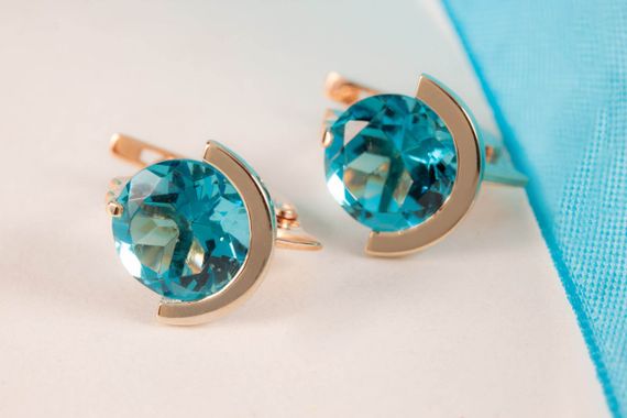 Сережки из красного и белого золота с топазами | Зображення 5