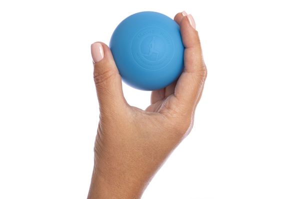 Масажний м'ячик EasyFit каучук 6.5 см синій (EF-2076-BL) | Зображення 1