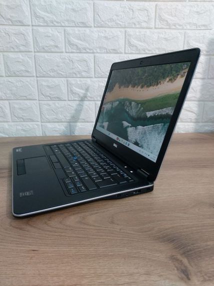 Ноутбук Б-класс Dell Latitude E7440 / 14" (1920x1080) TN / Intel Core i5-4300U (2 (4) ядра по 1.9 - 2.9 GHz) / 8 GB DDR3 / 256 GB SSD / Intel HD Graphics 4400 / WebCam б/у | Зображення 4
