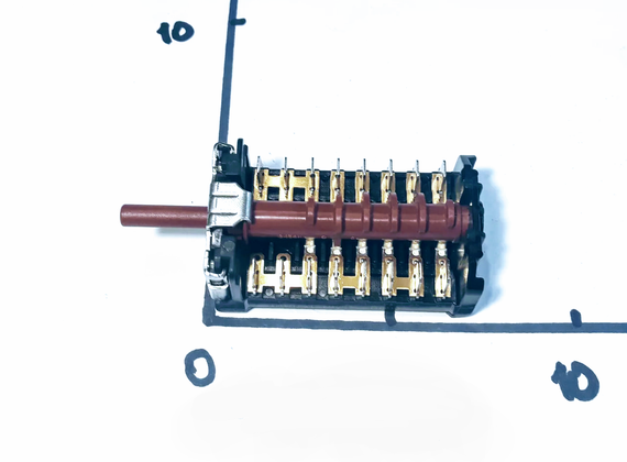 Перемикач чотирьохпозиційний ПМ 84 06 04 Gottak (Іспанія) | Зображення 1