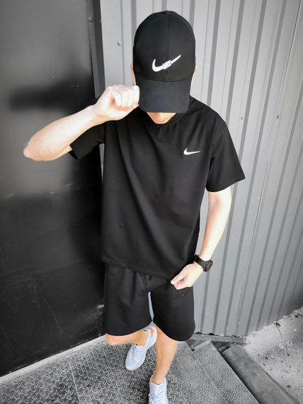 Чоловіча футболка Nike чорна оверсайз | Зображення 1