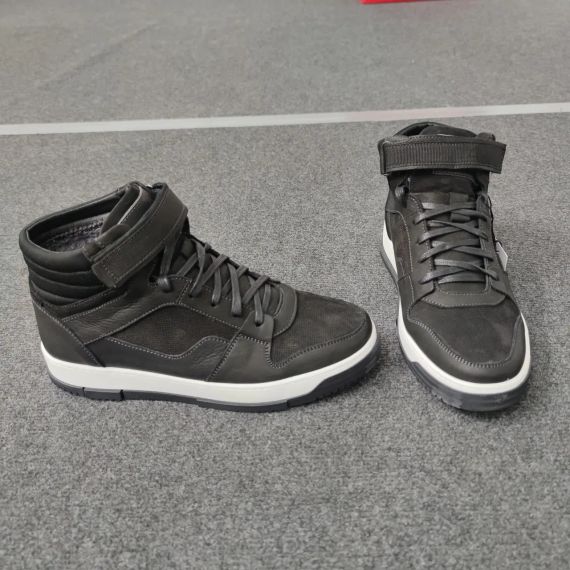 Сучасні черевики зимові на білій підошві 42 розмір | Зображення 1