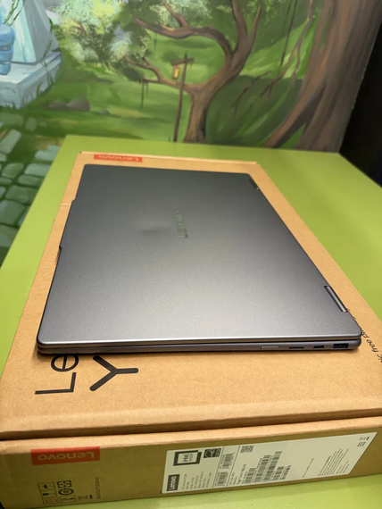 Ультрабук-трансформер Б-клас Lenovo Yoga 7 2in1 / 16" (1920x1200) IPS Touch / Intel Core Ultra 7 256V (8 ядер по 2.2 - 4.8 GHz) / 16 GB DDR5 / 1000 GB SSD / Intel Arc 140V GPU / WebCam / TouchID б/в | Зображення 2