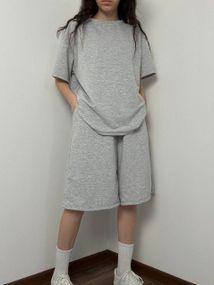 Женский летний костюм оверсайз футболка и длинные шорты SSH714, цвет серый, размер единый 42/46