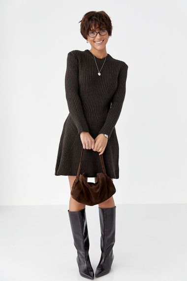 Жіноча в'язана коротка сукня в рубчик - темно-коричневий цвет, ONE SIZE (є розміри) | Зображення 4