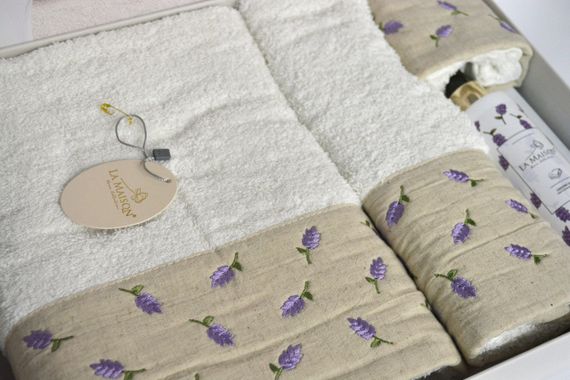 Подарунковий набір рушників La Maison, 3 шт. з ароматом Narin | Зображення 2