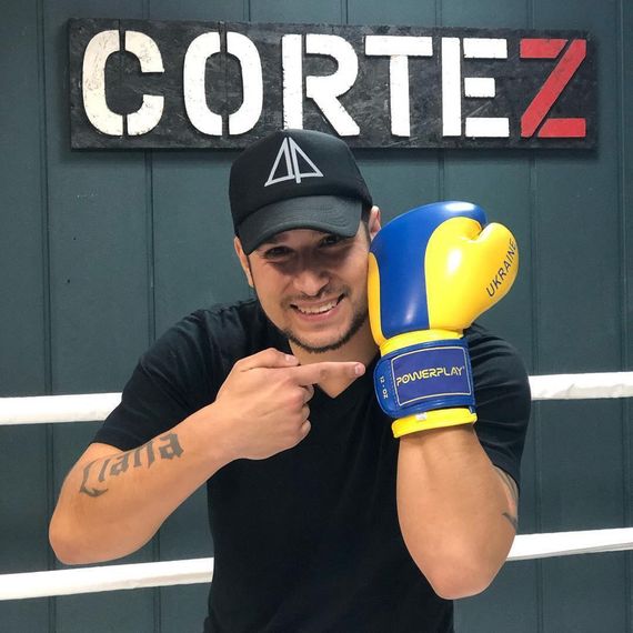 Боксерські рукавиці PowerPlay 3021 Ukraine Синьо-Жовті 10 унцій | Зображення 4