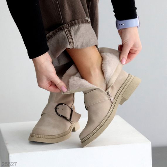 Стильні замшеві черевики з утеплювачем низький хід | Зображення 1