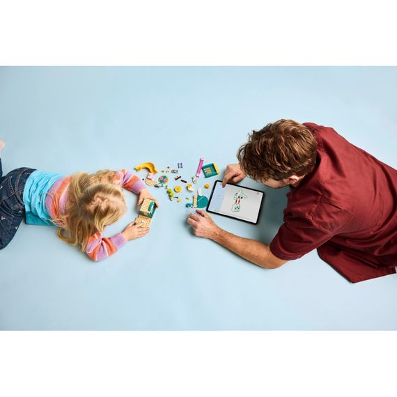 Конструктор LEGO Bluey Веселощі з Блуї та Хлоєю на ігровому майданчику (11201) | Зображення 7